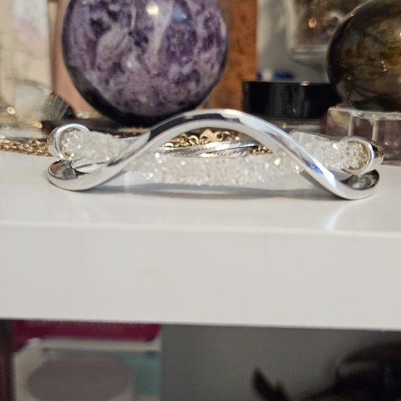 - Crushed Swarovski crystal cuff bracelet - Picture 7 of 7